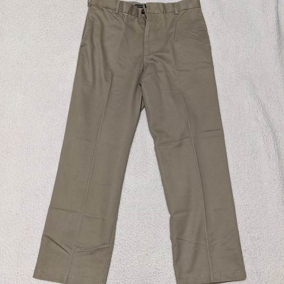 Dockers dress pants 32 x 30 - Picture 1 of 4